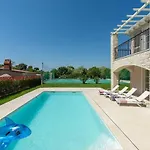 Villa By Aneo Travel *