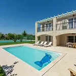 Villa By Aneo Travel Kaštelir