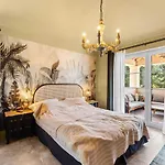By Aneo Travel Villa *