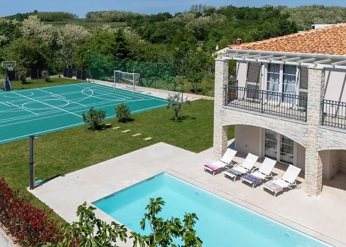 빌라 By Aneo Travel